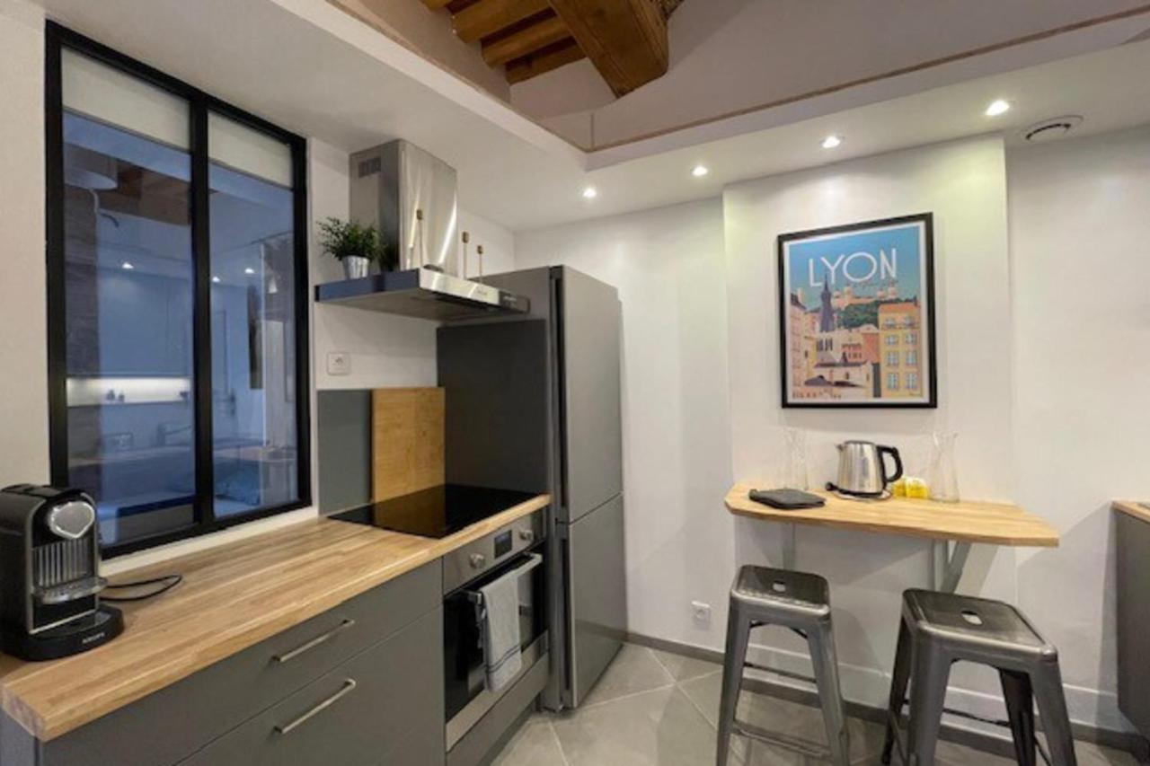 Le Petit St Pierre Charmant 2 Pers Valmy Lyon Bagian luar foto
