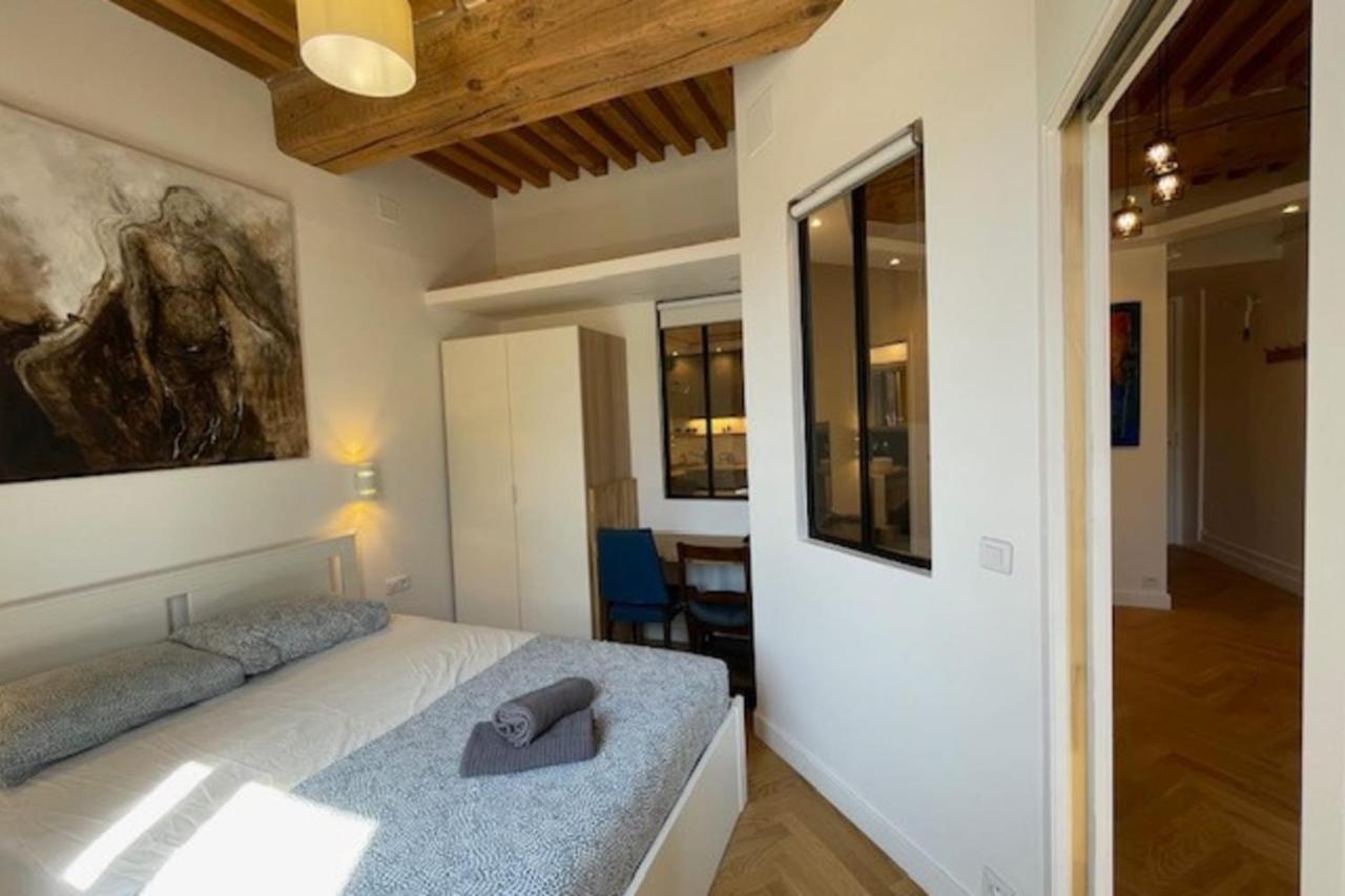 Le Petit St Pierre Charmant 2 Pers Valmy Lyon Bagian luar foto